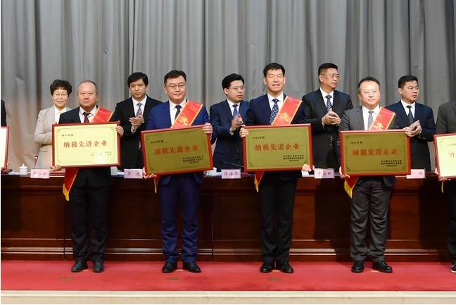 杰瑞旗下2家公司再获纳税先进企业殊荣