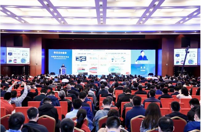 杰瑞携油气装备及油泥处理先进技术亮相中国油气开发技术年会