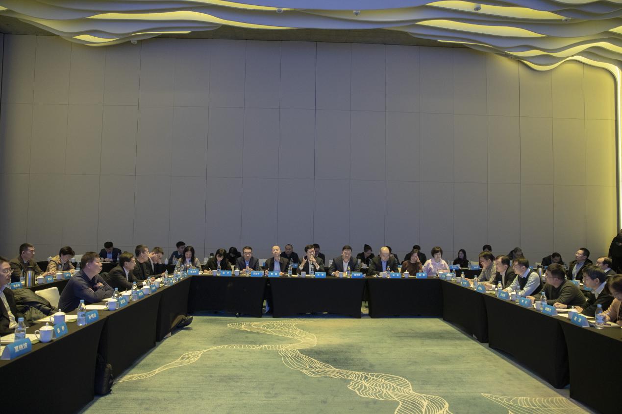 烟台市上市公司创新联盟座谈会暨烟台市公众公司协会理事会成功召开