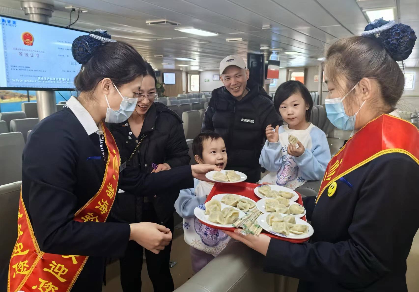 “最忙”春运 渤海轮渡运送旅客近30万人次