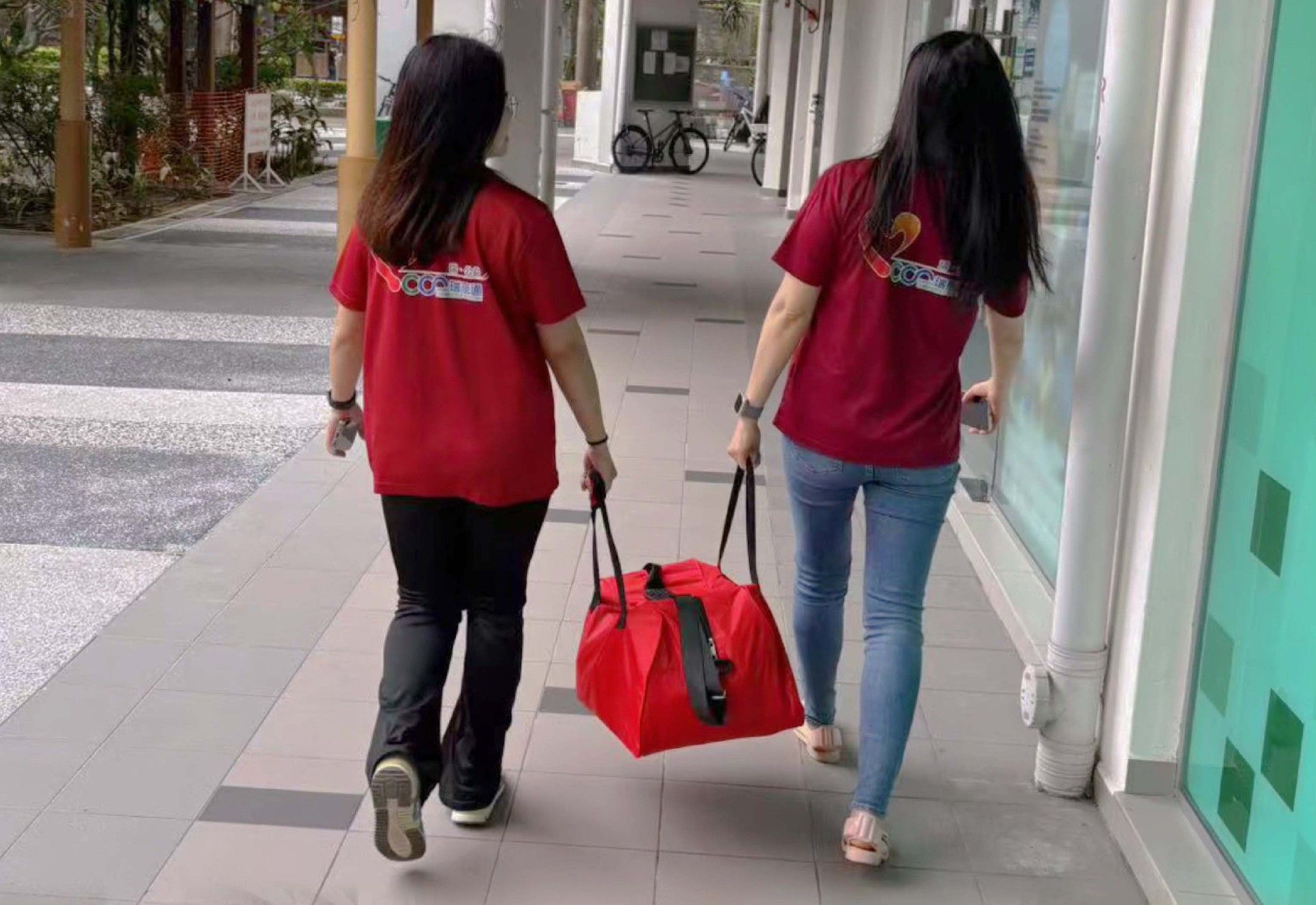 一袋温暖，一份关爱 | 瑞公益响应新加坡政府呼吁关爱低收入家庭